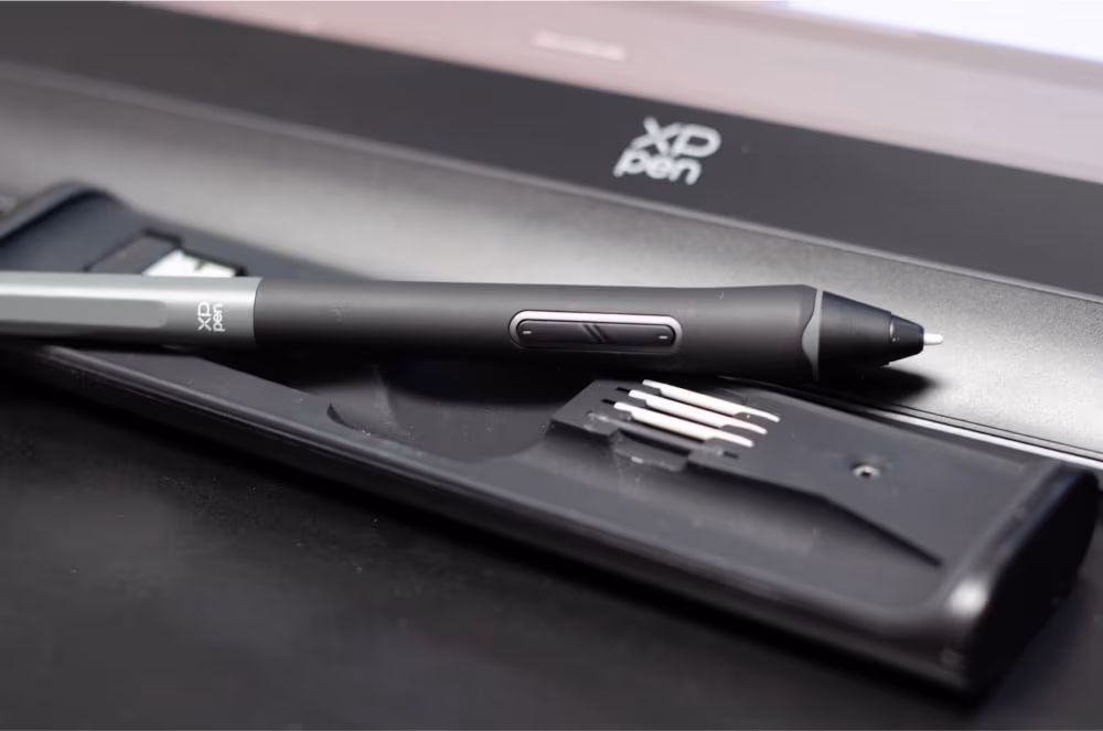 Tani tablet graficzny z ekranem XP Pen