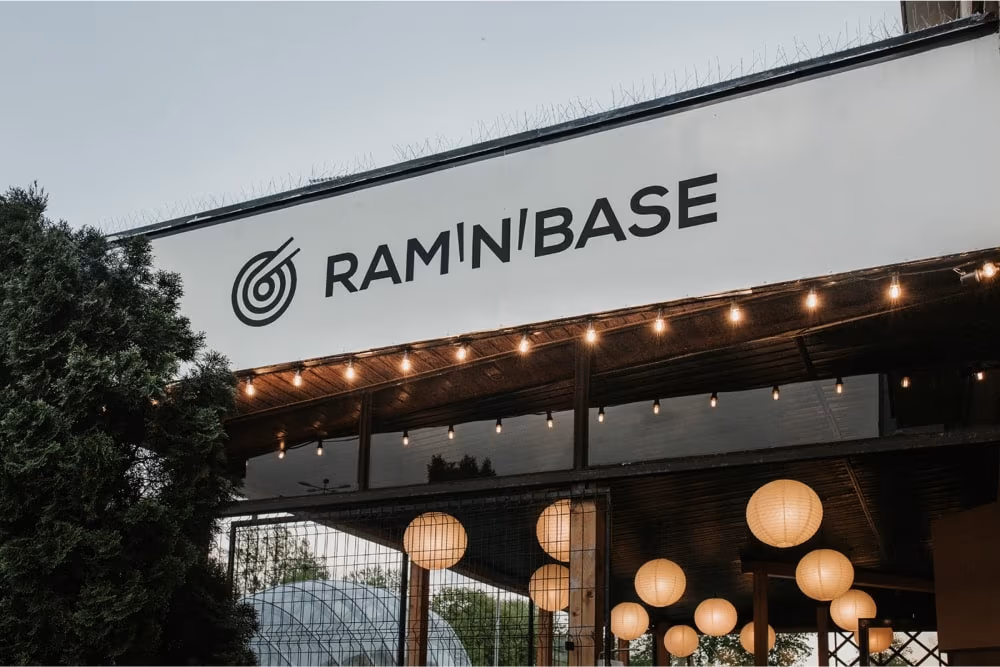RAM'N'BASE || RESTAURANT IDENTITY, Dariusz Jabłoński