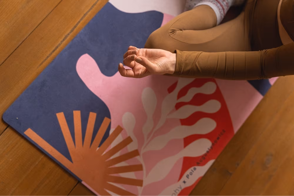 Yoga mat illustration ArtSophy, Pola Augustynowicz