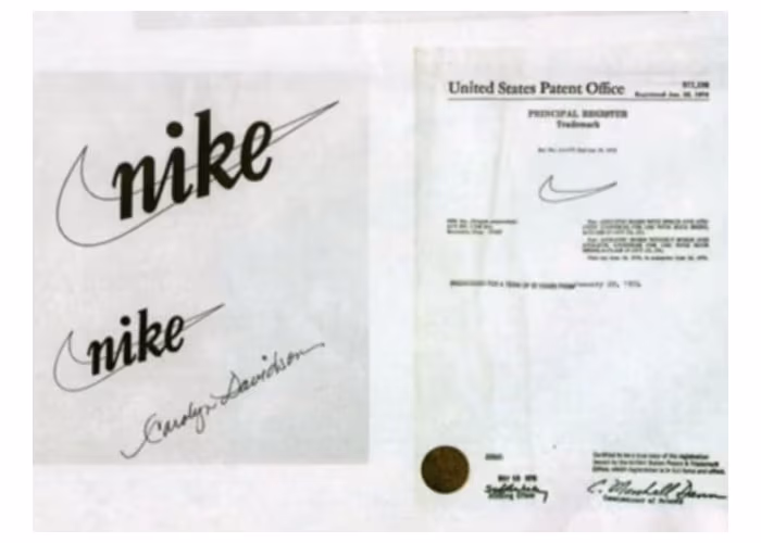 Panten na logo Nike