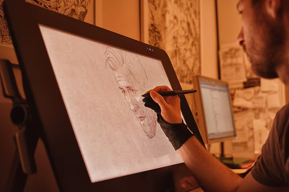 Bartosz Kosowski w swoim studio