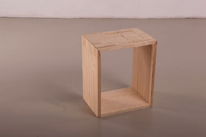 06-Wooden-stool-01