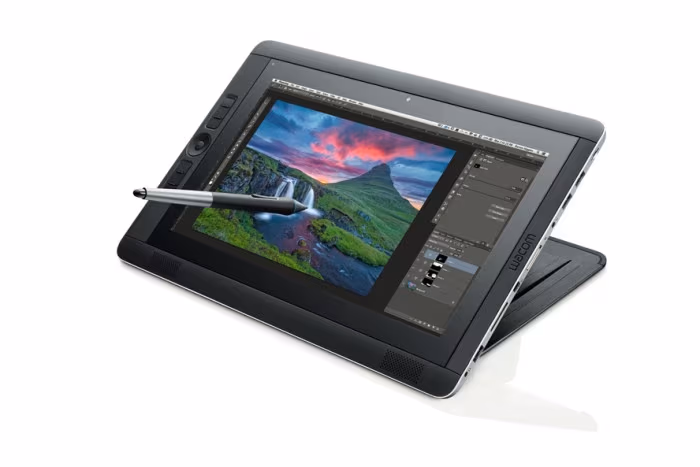 Cintiq_Companion_2_DTHW1210_RightView_Hero_RGB_web