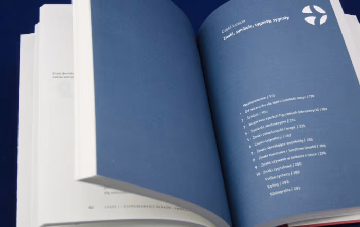 czlowiek-i-jego-znaki-adrian-frutiger-recenzja-01