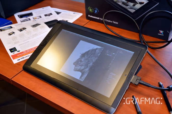Wacom Cintiq Companion Hybrid